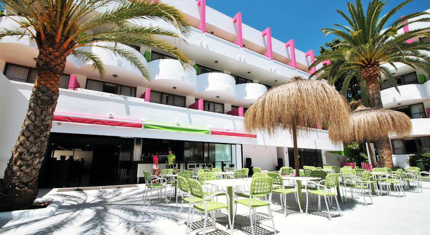 Fachada del Hotel Lively Mallorca solo para adultos