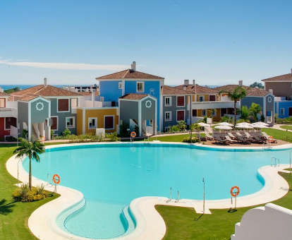 Foto del complejo de apartamentos alrededor de la piscina