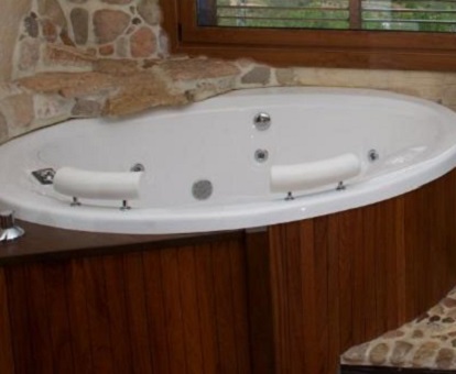 Foto de la bañera de hidromasaje en la Habitación Doble