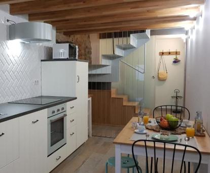 Foto de la cocina de esta coqueta casa independiente.